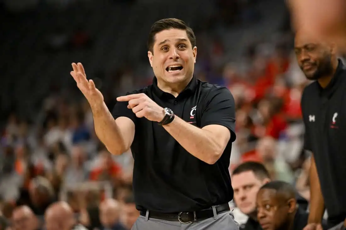 NCAA Basketball: American Athletic Conference Tournament Semifinals - Cincinnati vs Houston