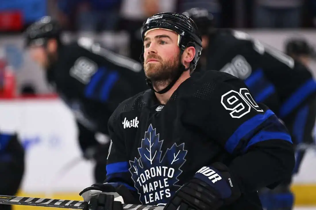 NHL: Toronto Maple Leafs at Chicago Blackhawks