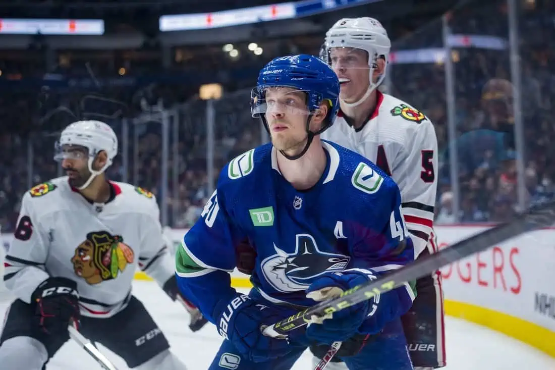 NHL: Chicago Blackhawks at Vancouver Canucks
