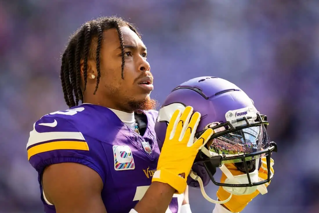 NFL: Kansas City Chiefs at Minnesota Vikings