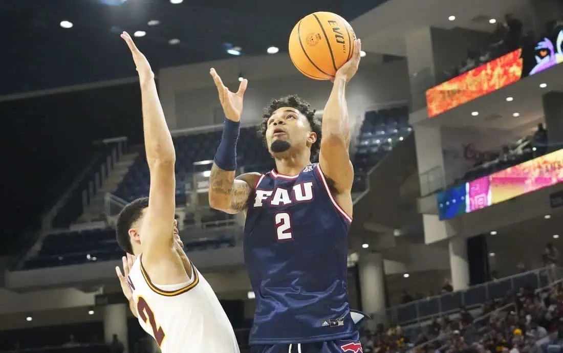 NCAA Basketball: Florida Atlantic at Loyola-Chicago