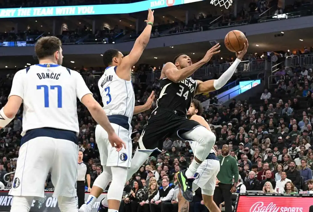 NBA: Dallas Mavericks at Milwaukee Bucks
