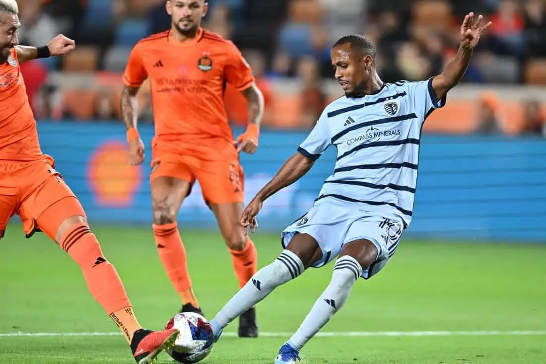 MLS: MLS Cup Western Conference Semifinal-Sporting Kansas City at Houston Dynamo FC