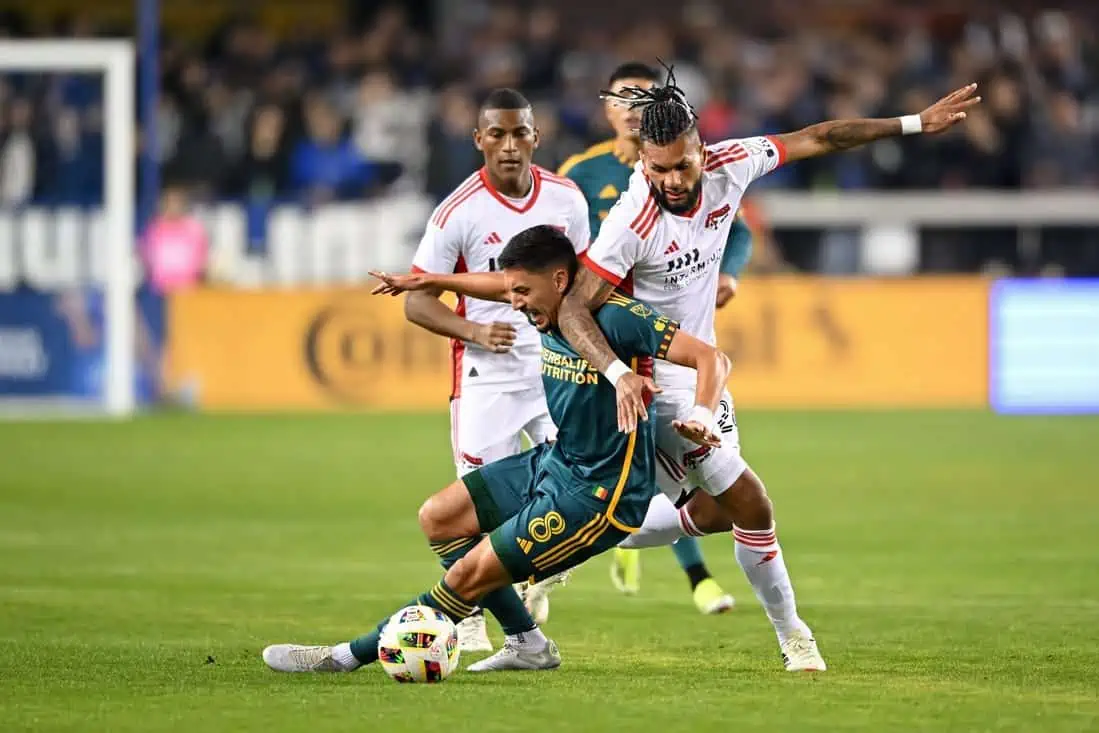MLS: LA Galaxy at San Jose Earthquakes